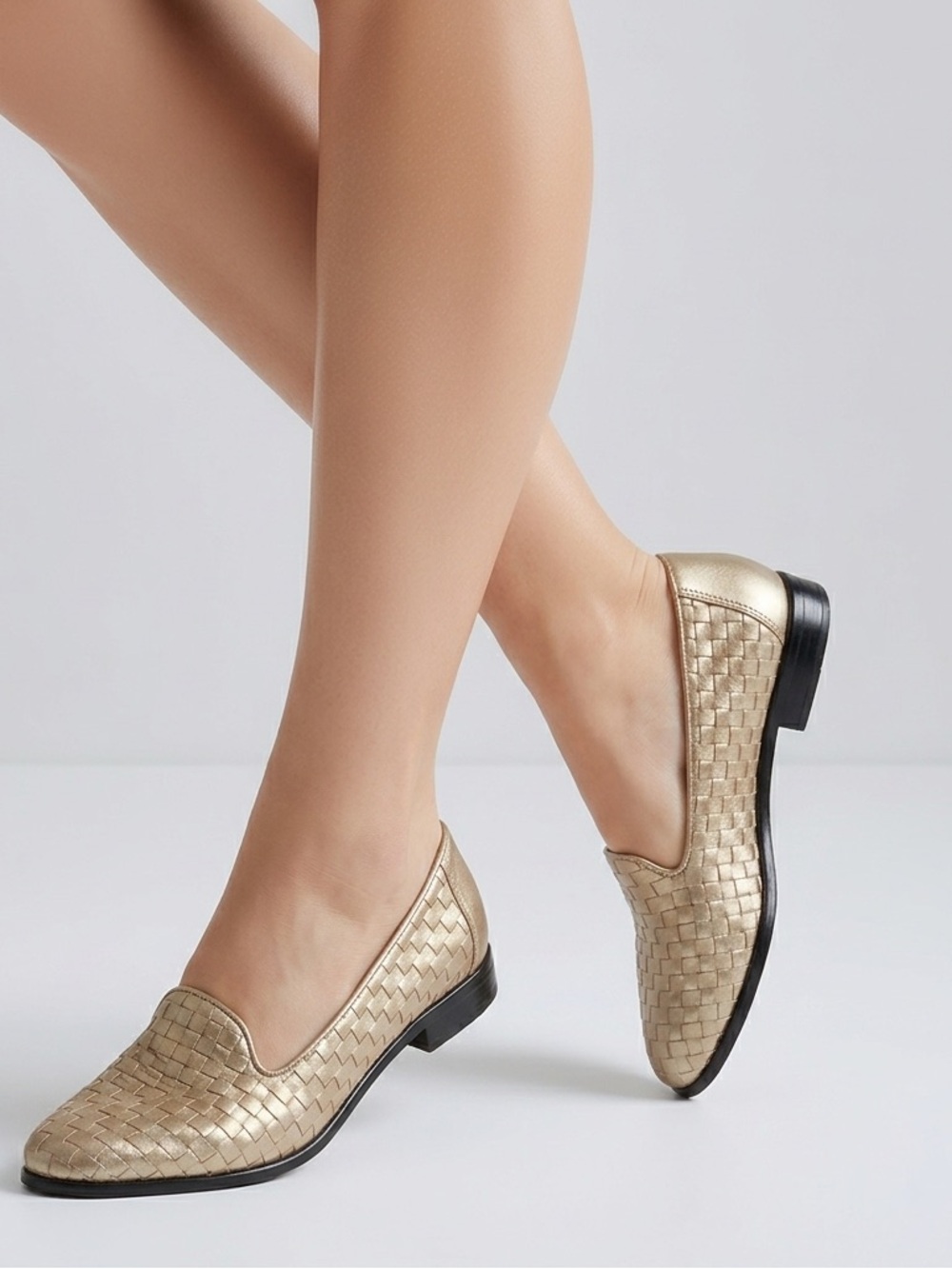 NWT Trotters Liz Woven Metallic Gold Pewter Leather Loafers Flats 6Nh